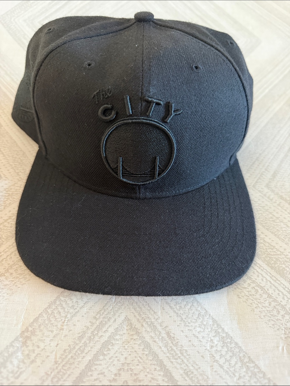 Hardwood Classics ’47 Golden State Warriors “The City” Black Snapback Hat